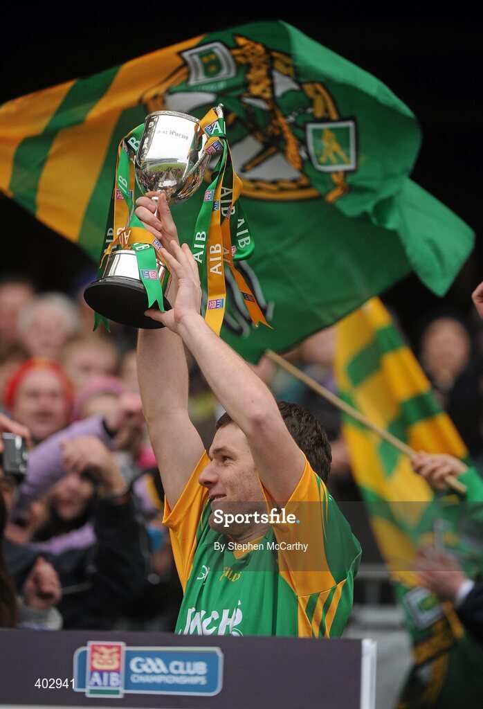 14 February 2010; Castlegregory captain Adrian Finn lifts the cup. AIB GAA Football All-Ireland Junior Club Championship Final, Castlegregory, Kerry, v Kiltimagh, Mayo, Croke Park, Dublin. Picture credit: Stephen McCarthy / SPORTSFILE