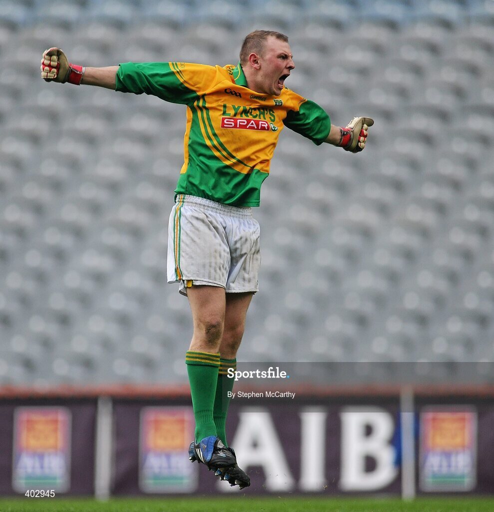 14 February 2010; Shane Kenny, Castlegregory, celebrates a team-mates score late in the game. AIB GAA Football All-Ireland Junior Club Championship Final, Castlegregory, Kerry, v Kiltimagh, Mayo, Croke Park, Dublin. Picture credit: Stephen McCarthy / SPORTSFILE