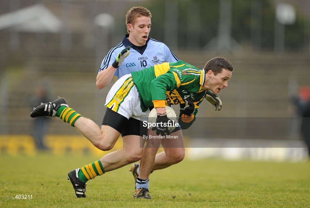 7 February 2010; Adrian O'Connell, Kerry, gains possession ahead of Alan Hubbard, Dublin. Allianz GAA Football National League, Division 1, Round 1, Kerry v Dublin. Fitzgerald Stadium, Killarney. Picture credit: Brendan Moran / SPORTSFILE