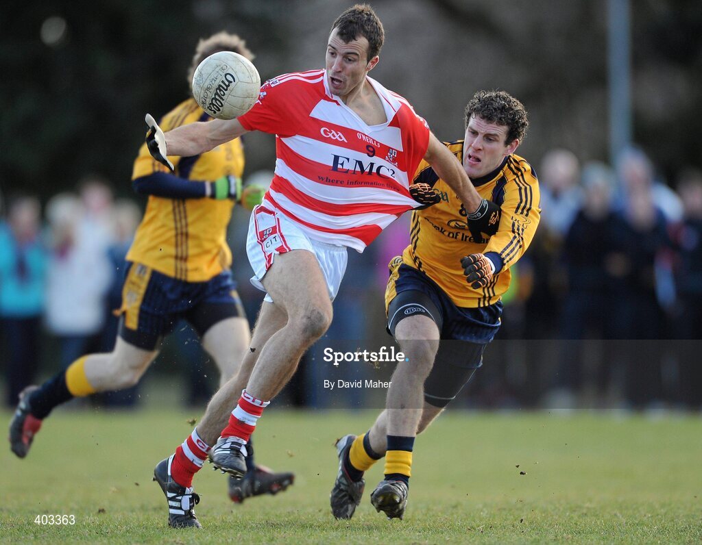 17 February 2010; Sean O'Hare, CIT, in action against Dermot Sheridan, DCU. Ulster Bank Sigerson Cup Quarter-Final, Dublin City University v Cork Institute of Technology, DCU Sportsgrounds, Ballymun, Dublin. Picture credit: David Maher / SPORTSFILE