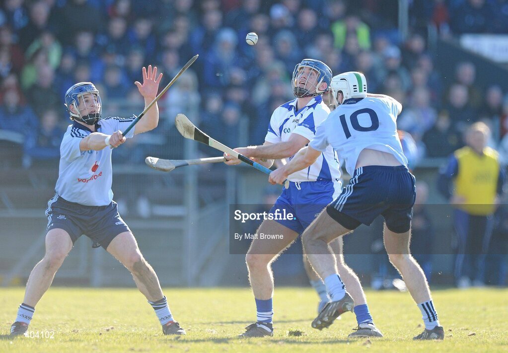 21 February 2010; Michael Walsh, Waterford, in action against David Treacy, left, and Peter Kelly, Dublin. Allianz GAA Hurling National League Division 1 Round 1, Waterford v Dublin. Walsh Park, Waterford. Picture credit: Matt Browne / SPORTSFILE