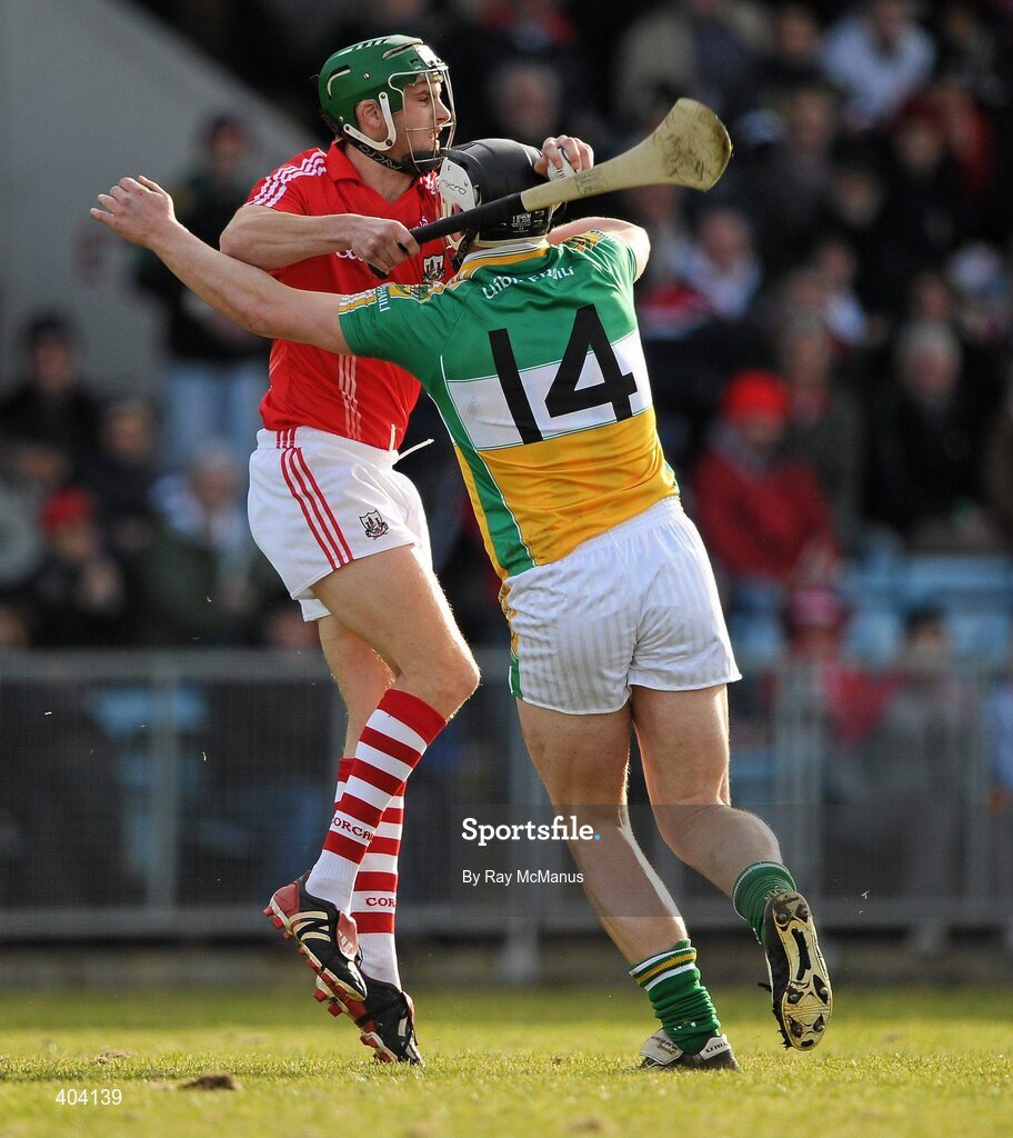 21 February 2010; Eoin Cadogan, Cork, in action against Ger Healoin, Offaly. Allianz GAA Hurling National League Division 1 Round 1, Cork v Offaly. Pairc Ui Chaoimh, Cork. Picture credit: Ray McManus / SPORTSFILE