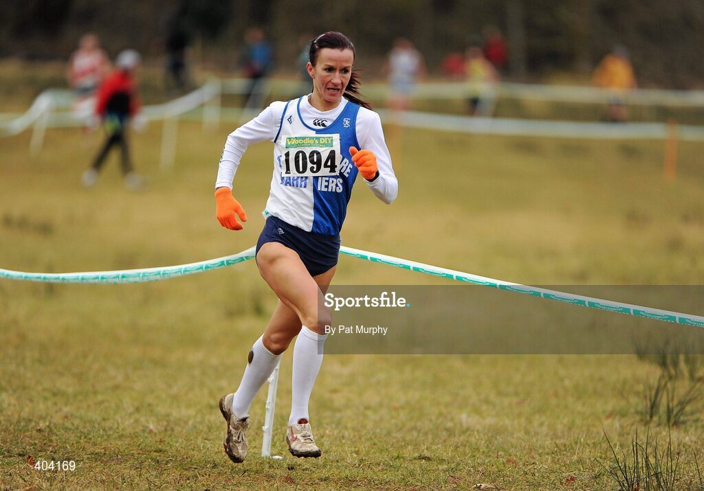 21 February 2010; Pauline Curley, Tullamore Harriers, on her way to finishing in second place in the Woodie’s DIY Masters Cross Country. Senior Athletes, Woodie’s DIY Masters Cross Country. Lough Key Forest Park, Boyle, Co. Roscommon. Picture credit: Pat Murphy / SPORTSFILE
