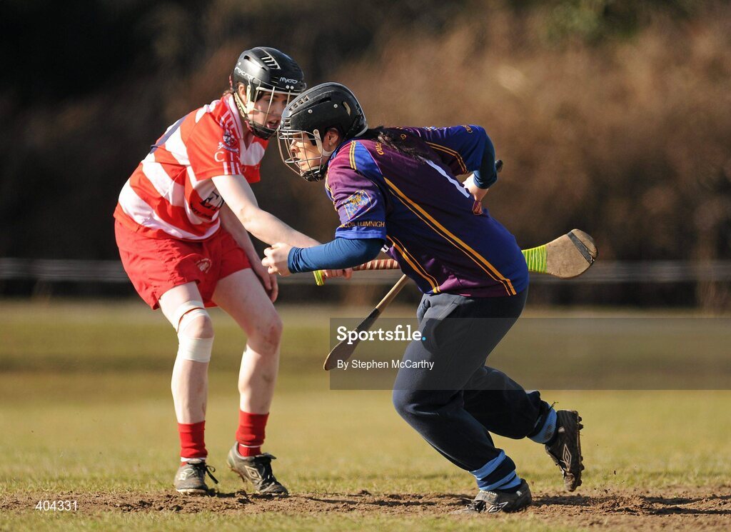 21 February 2010; Susan Vaughan, UL, in action against Shona Cunningham, CIT. Ashbourne Shield Final, Cork Institute of Technology v University of Limerick. Cork Institute of Technology, Cork. Picture credit: Stephen McCarthy / SPORTSFILE