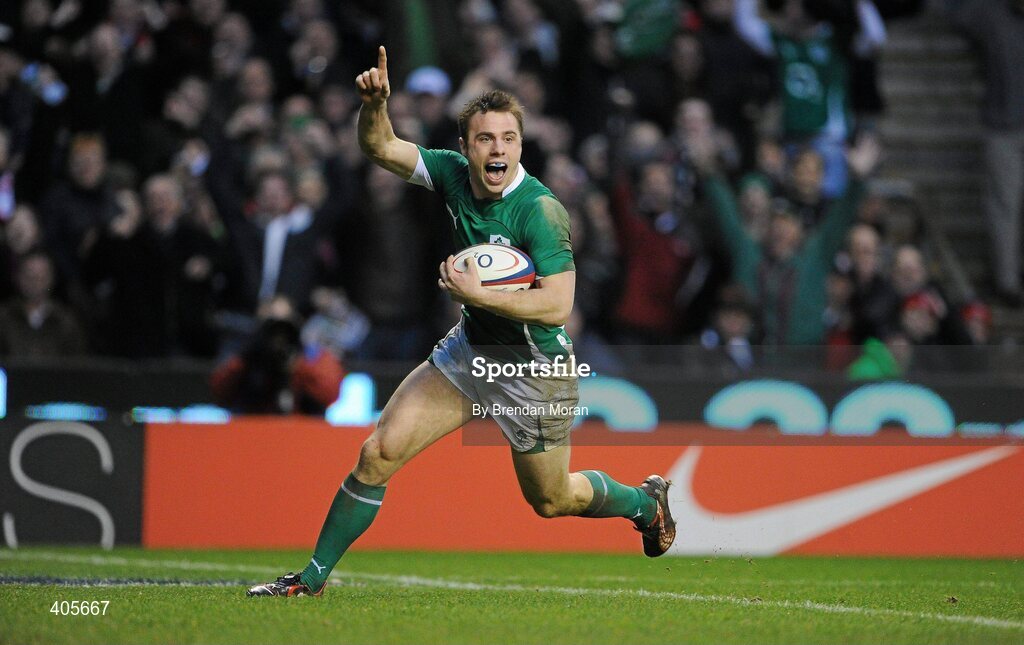 27 February 2010; Ireland's Tommy Bowe celebrates scoring his second and his side's third and winning try against England. RBS Six Nations Rugby Championship, England v Ireland, Twickenham Stadium, Twickenham, London, England. Picture credit: Brendan Moran / SPORTSFILE