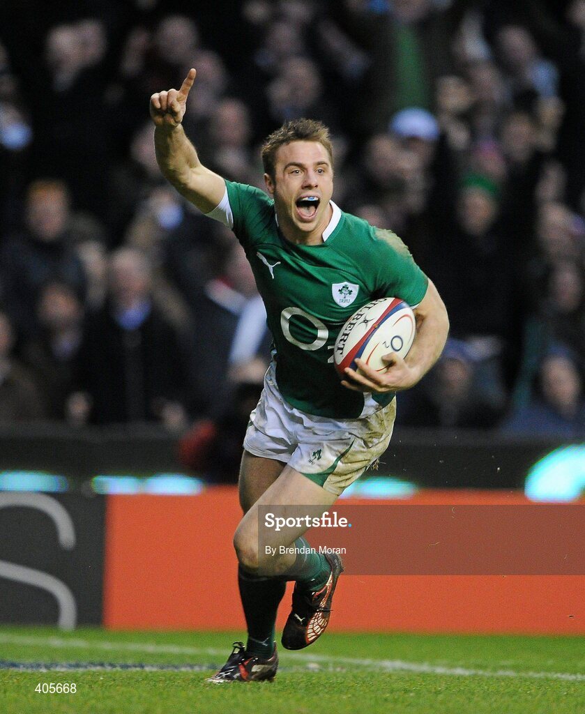 27 February 2010; Ireland's Tommy Bowe celebrates scoring his second and his side's third and winning try against England. RBS Six Nations Rugby Championship, England v Ireland, Twickenham Stadium, Twickenham, London, England. Picture credit: Brendan Moran / SPORTSFILE