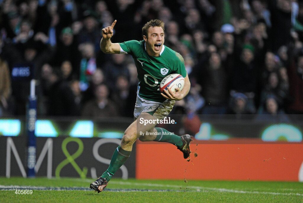 27 February 2010; Ireland's Tommy Bowe celebrates scoring his second and his side's third and winning try against England. RBS Six Nations Rugby Championship, England v Ireland, Twickenham Stadium, Twickenham, London, England. Picture credit: Brendan Moran / SPORTSFILE