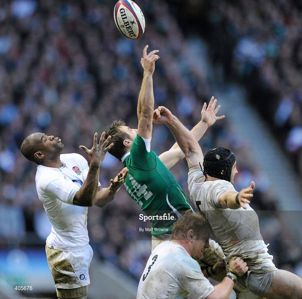 27 February 2010; Tommy Bowe, Ireland, contests a lineout against Ugo Moyne, left, and Steve Borthwick, England. RBS Six Nations Rugby Championship, England v Ireland, Twickenham Stadium, Twickenham, London, England. Picture credit: Matt Browne / SPORTSFILE