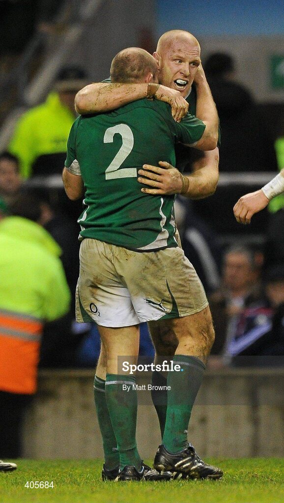 27 February 2010; Ireland players Paul O'Connell and Rory Best, 2, celebrate at the end of the game. RBS Six Nations Rugby Championship, England v Ireland, Twickenham Stadium, Twickenham, London, England. Picture credit: Matt Browne / SPORTSFILE
