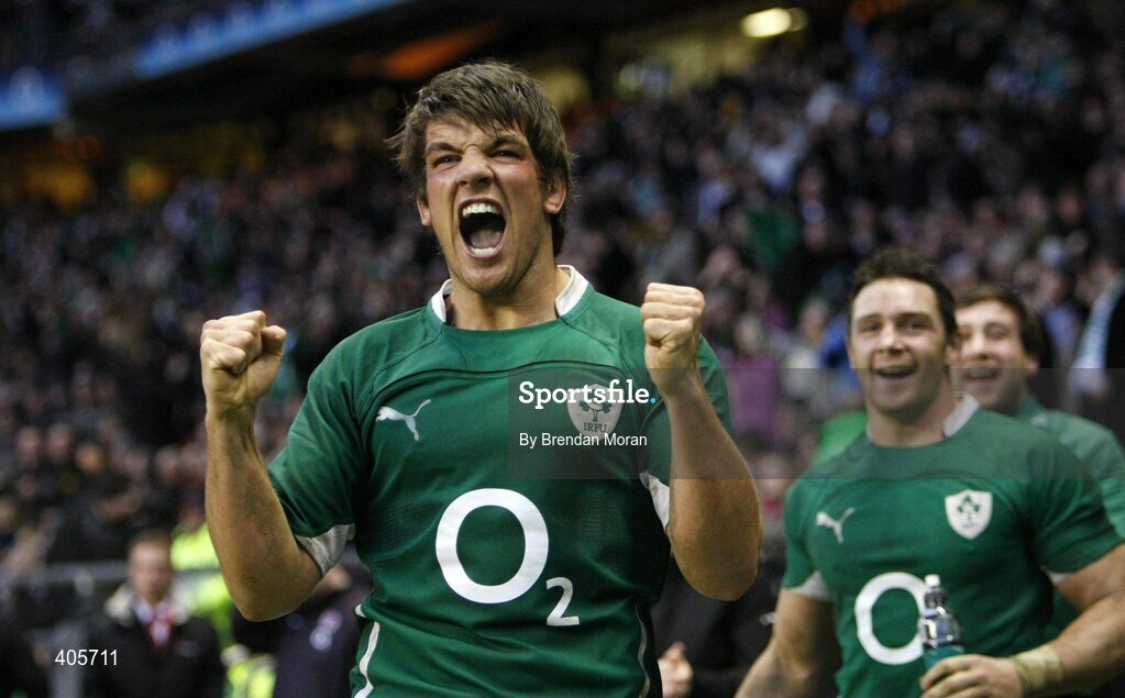 27 February 2010; Donnacha O'Callaghan, Ireland, celebrates after the game. RBS Six Nations Rugby Championship, England v Ireland, Twickenham Stadium, Twickenham, London, England. Picture credit: Brendan Moran / SPORTSFILE