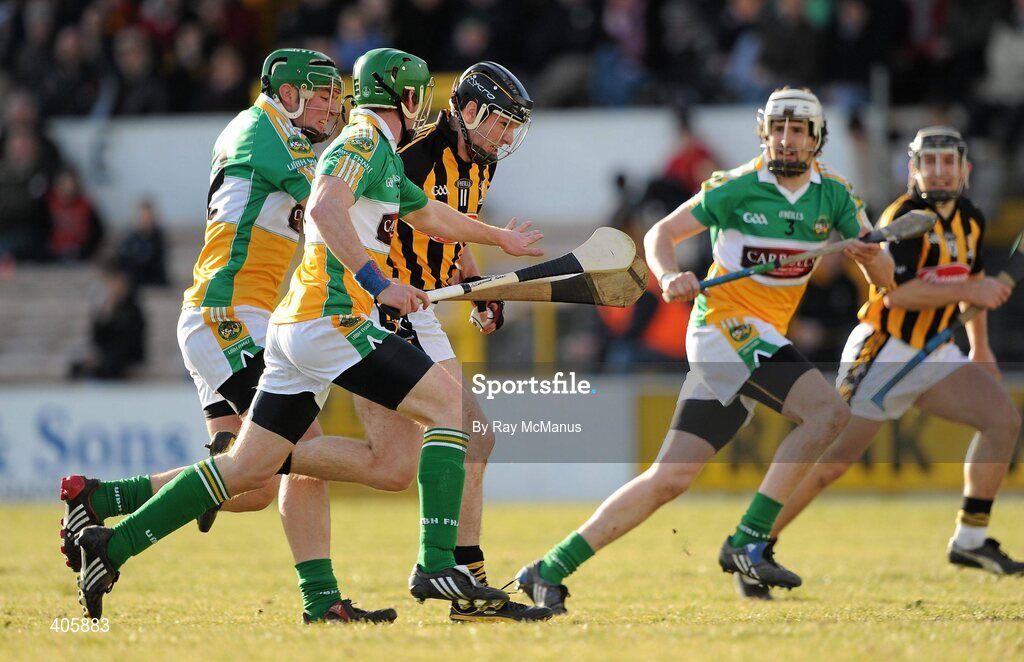 28 February 2010; Michael Rice, Kilkenny, in action against Joe Bregin, left, and Diarmuid Horan, Offaly. Allianz GAA Hurling National League Division 1 Round 2, Kilkenny v Offaly, Nowlan Park, Kilkenny. Picture credit: Ray McManus / SPORTSFILE