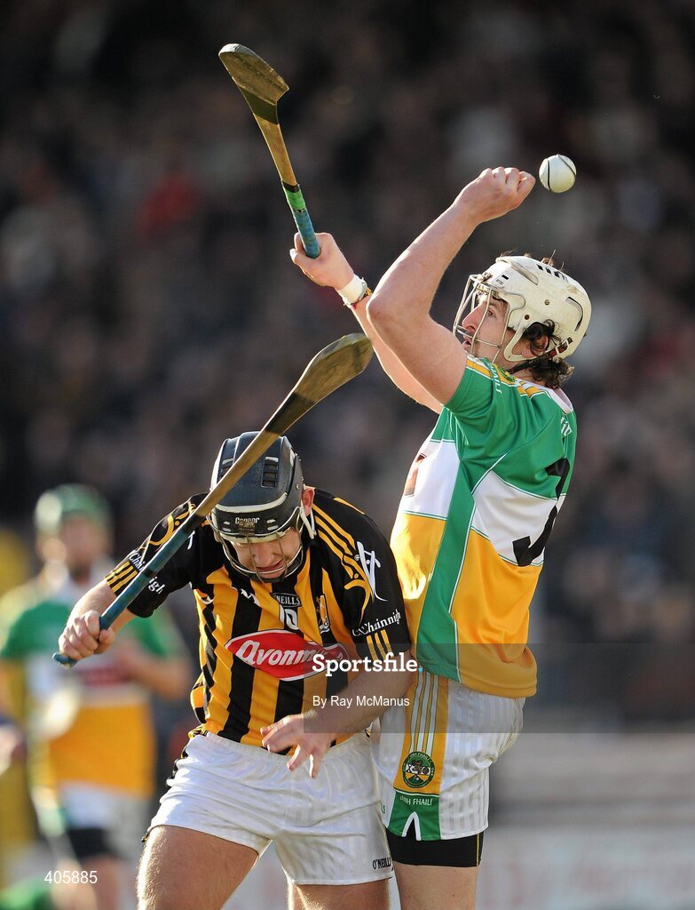 28 February 2010; David Kenny, Offaly, in action against Richie Hogan, Kilkenny. Allianz GAA Hurling National League Division 1 Round 2, Kilkenny v Offaly, Nowlan Park, Kilkenny. Picture credit: Ray McManus / SPORTSFILE