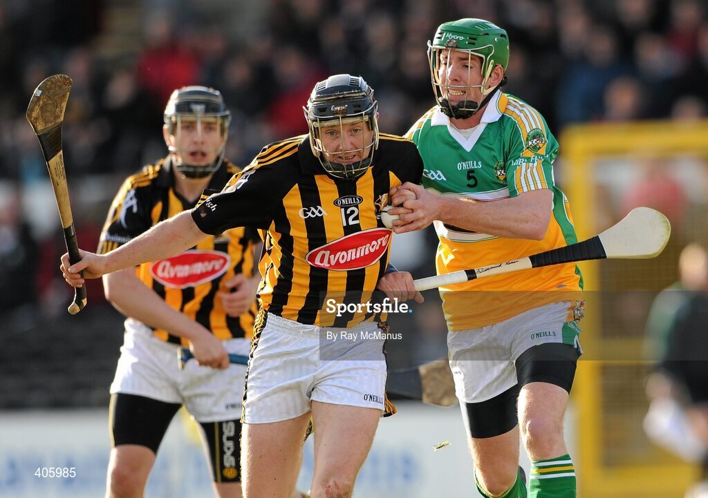 28 February 2010; Aidan Fogarty, Kilkenny, in action against Diarmuid Horan, Offaly. Allianz GAA Hurling National League Division 1 Round 2, Kilkenny v Offaly, Nowlan Park, Kilkenny. Picture credit: Ray McManus / SPORTSFILE