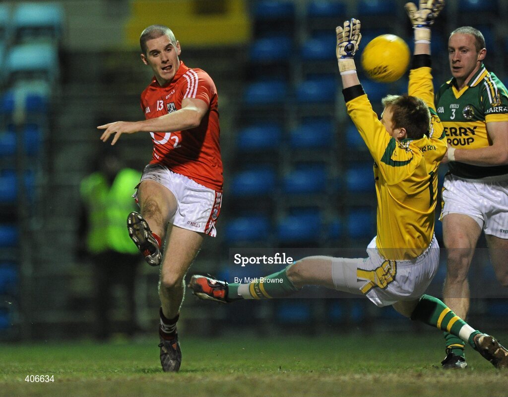 13 February 2010; Daniel Goulding, Cork, has his shot at goal saved by Kerry goalkeeper Brendan Kealy. Allianz National Football League, Division 1, Round 2, Cork v Kerry, Pairc Ui Rinn, Cork. Picture credit: Matt Browne / SPORTSFILE