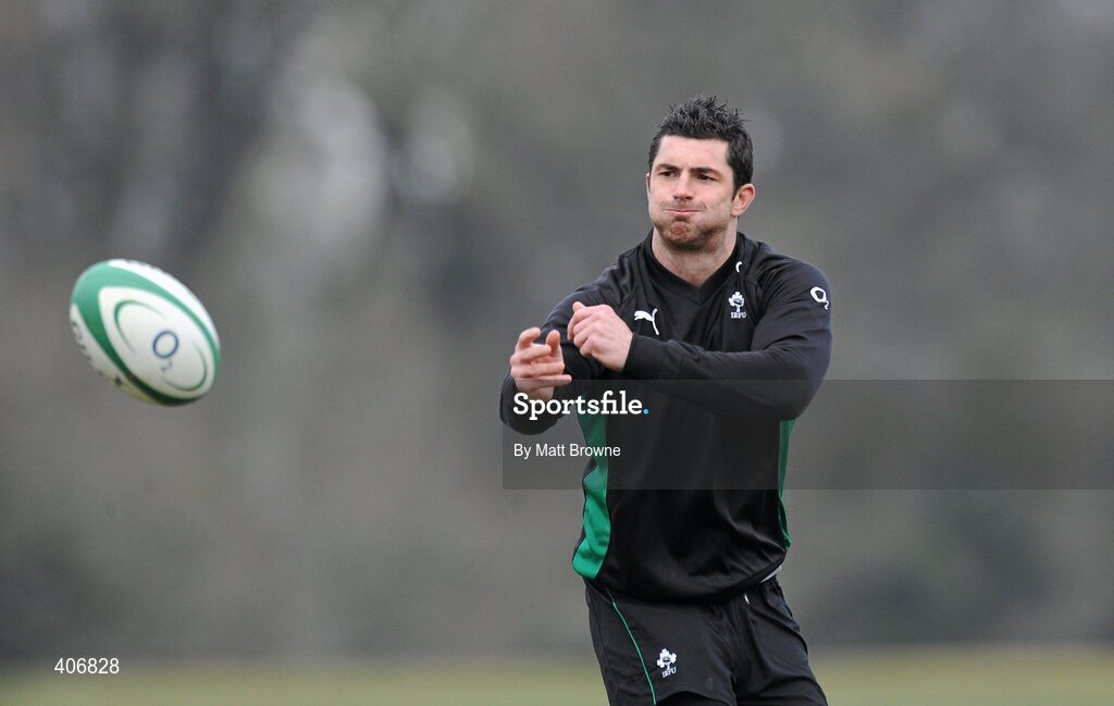 3 March 2010; Ireland's Rob Kearney in action during rugby squad training ahead of their RBS Six Nations Rugby Championship game against Wales on Saturday week. Carton House, Maynooth, Co. Kildare. Picture credit: Matt Browne / SPORTSFILE