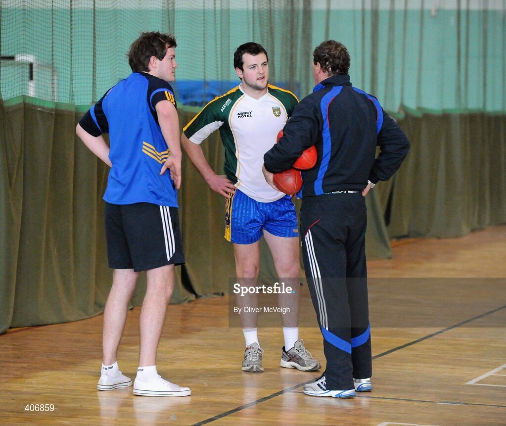 3 March 2010; Ricky Nixon, Managing Director of Flying Start, right, along with Brian Sheridan, Meath, left, and Michael Murphy, Donegal, during a Ricky Nixon AFL trial day. Gormanston College, Gormanston, Co. Meath. Picture credit: Oliver McVeigh / SPORTSFILE