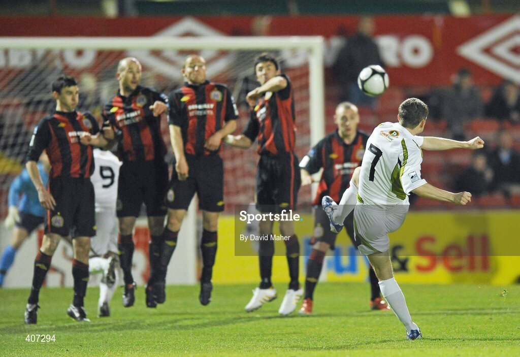 5 March 2010; Conan Byrne, Sporting Fingal, shoots a free kick over the Bohemians wall. Airtricity League, Premier Division, Bohemians v Sporting Fingal, Dalymount Park, Dublin. Picture credit: David Maher / SPORTSFILE