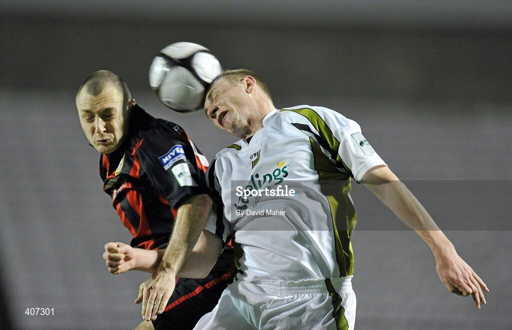 5 March 2010; Mark Quigley, Bohemians, in action against Kenny Browne, Sporting Fingal. Airtricity League, Premier Division, Bohemians v Sporting Fingal, Dalymount Park, Dublin. Picture credit: David Maher / SPORTSFILE