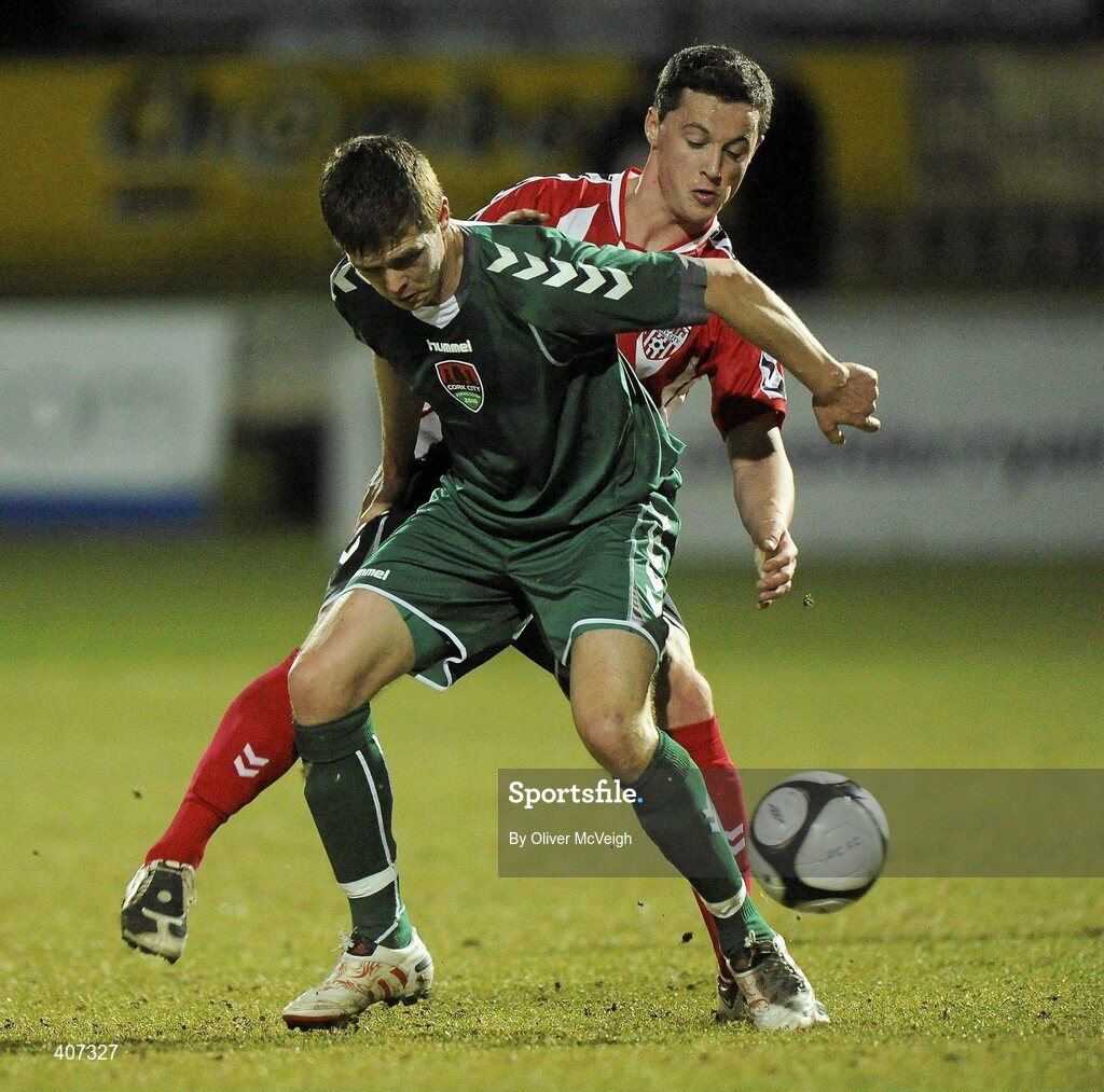 5 March 2010; Davin O'Neill, Cork City Foras Co-op, in action against Rory Harlin, Derry City. Airtricity League, Premier Division, Derry City v Cork City Foras Co-op, Brandywell Stadium, Derry. Picture credit: Oliver McVeigh / SPORTSFILE