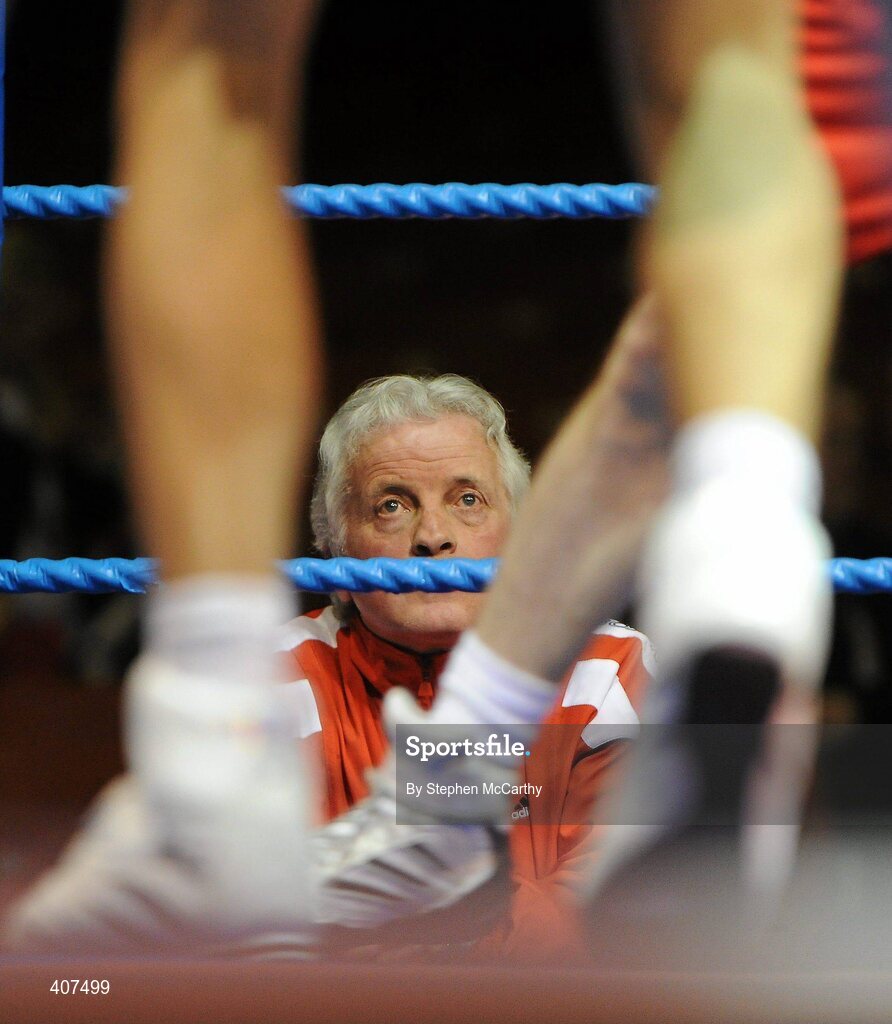 6 March 2010; Former olympian and Irish boxing legend Mick Dowling watches on as his son Stephen, Mount Tallant, boxes against James Nolan, St John Bosco Belfast, during their men's novice 57kg final. Men's Novice National Championships 2010 Finals - Saturday Afternoon Session, National Stadium, Dublin. Picture credit: Stephen McCarthy / SPORTSFILE