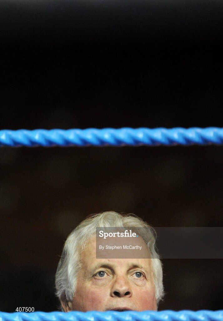 6 March 2010; Former olympian and Irish boxing legend Mick Dowling watches on as his son Stephen, Mount Tallant, boxes against James Nolan, St John Bosco Belfast, during their men's novice 57kg final. Men's Novice National Championships 2010 Finals - Saturday Afternoon Session, National Stadium, Dublin. Picture credit: Stephen McCarthy / SPORTSFILE