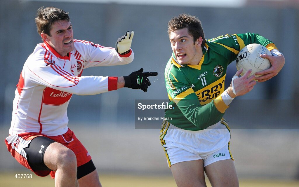 7 March 2010; David Moran, Kerry, in action against Mark Lynch, Derry. Allianz GAA Football National League, Division 1, Round 3, Kerry v Derry, Austin Stack Park, Tralee, Co. Kerry. Picture credit: Brendan Moran / SPORTSFILE
