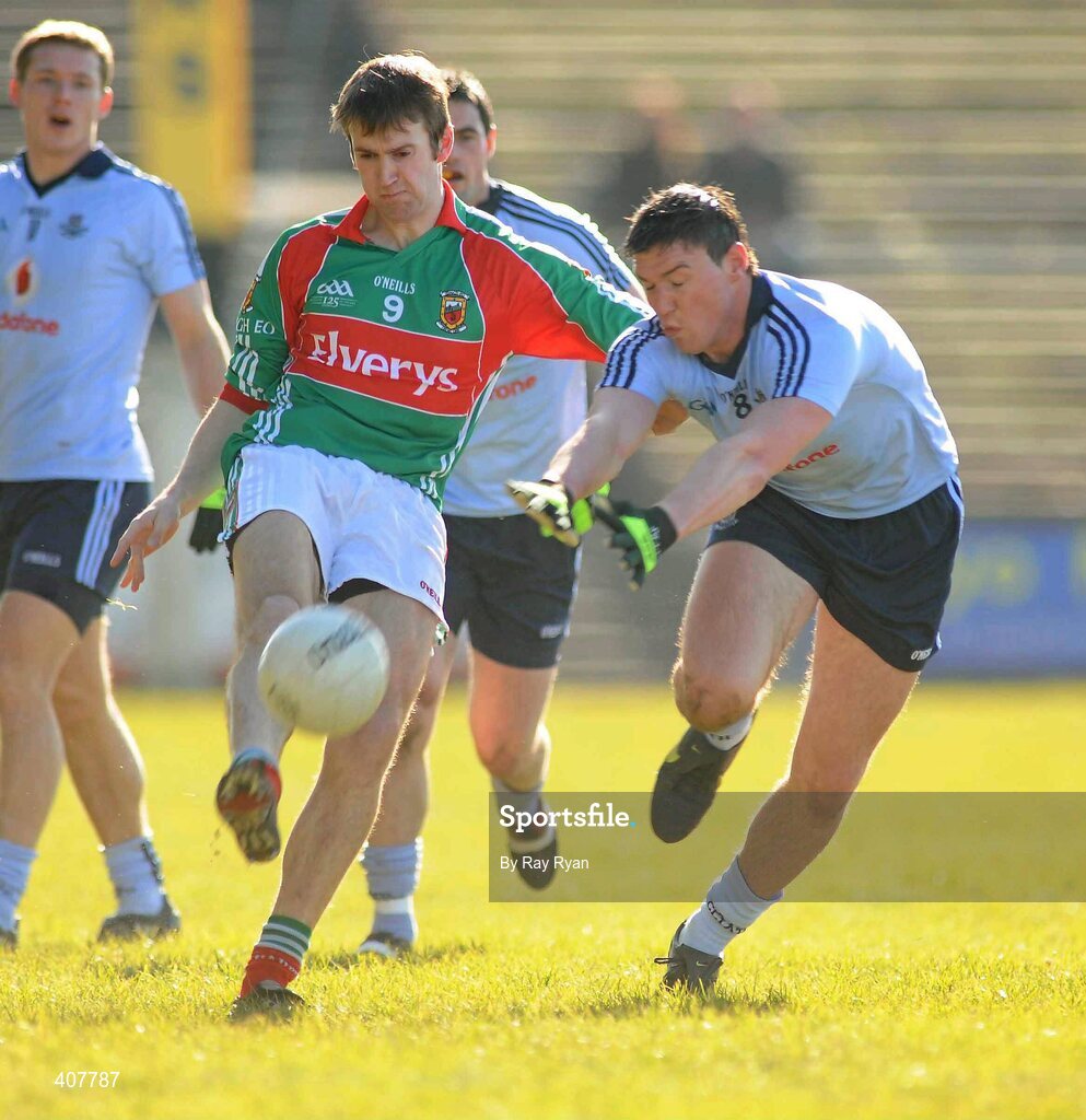 7 March 2010; Ronan McGarrity, Mayo, in action against Éamon Fennell, Dublin. Allianz GAA Football National League Division 1 Round 3, Mayo v Dublin, McHale Park, Castlebar, Co. Mayo. Picture credit: Ray Ryan / SPORTSFILE