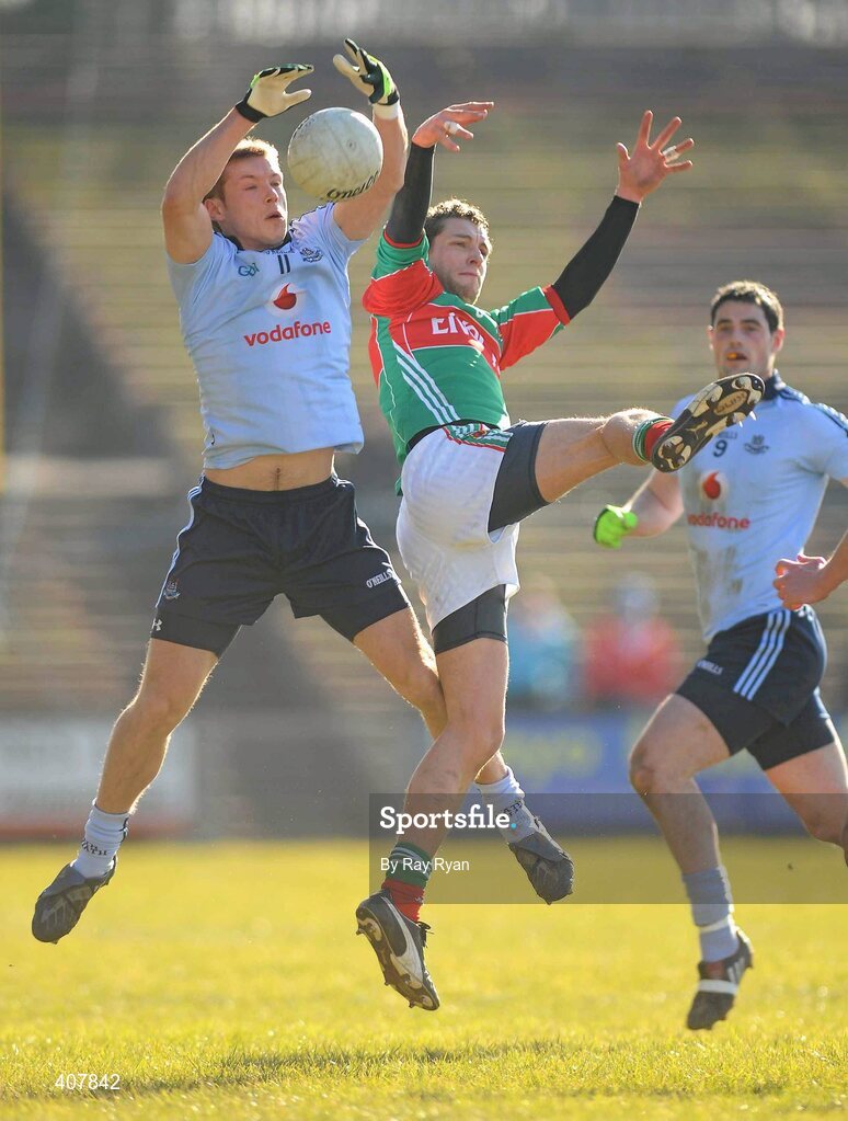 7 March 2010; Paul Flynn, Dublin, in action against Tom Parsons, Mayo. Allianz GAA Football National League Division 1 Round 3, Mayo v Dublin, McHale Park, Castlebar, Co. Mayo. Picture credit: Ray Ryan / SPORTSFILE