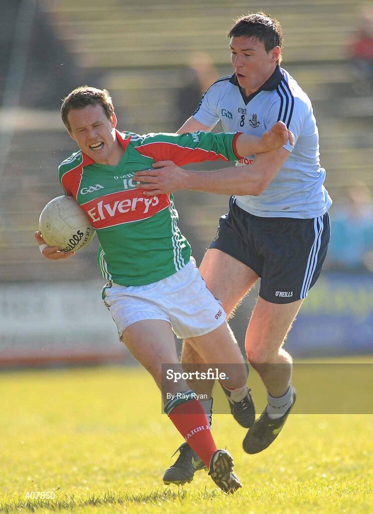7 March 2010; Andy Moran, Mayo, in action against Éamon Fennell, Dublin. Allianz GAA Football National League Division 1 Round 3, Mayo v Dublin, McHale Park, Castlebar, Co. Mayo. Picture credit: Ray Ryan / SPORTSFILE