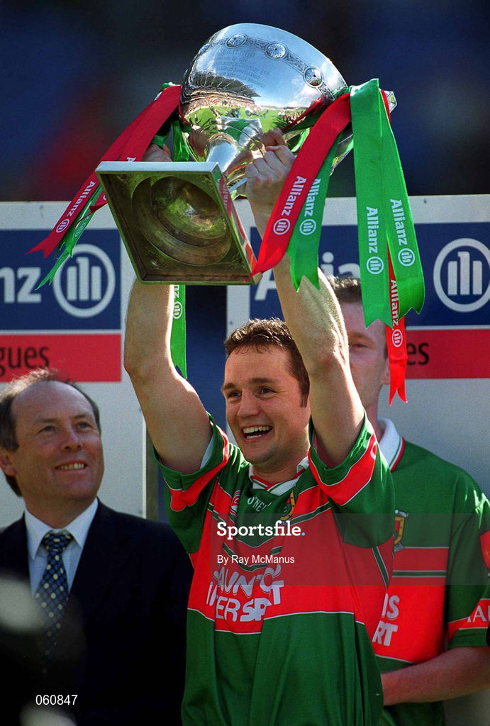 29 April 2001; Mayo captain Noel Connelly lifts the cup after the Allianz GAA National Football League Division 1 Final match betweem Mayo and Galway at Croke Park in Dublin. Photo by Ray McManus/Sportsfile