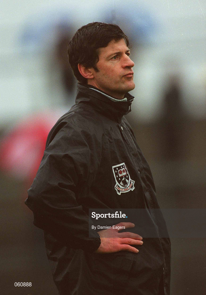 21 April 2001; Sligo manager Peter Forde during the Allianz GAA National Football League Division 1 Semi-Final match between Galway and Sligo in Dr Hyde Park in Roscommon. Photo by Damien Eagers/Sportsfile