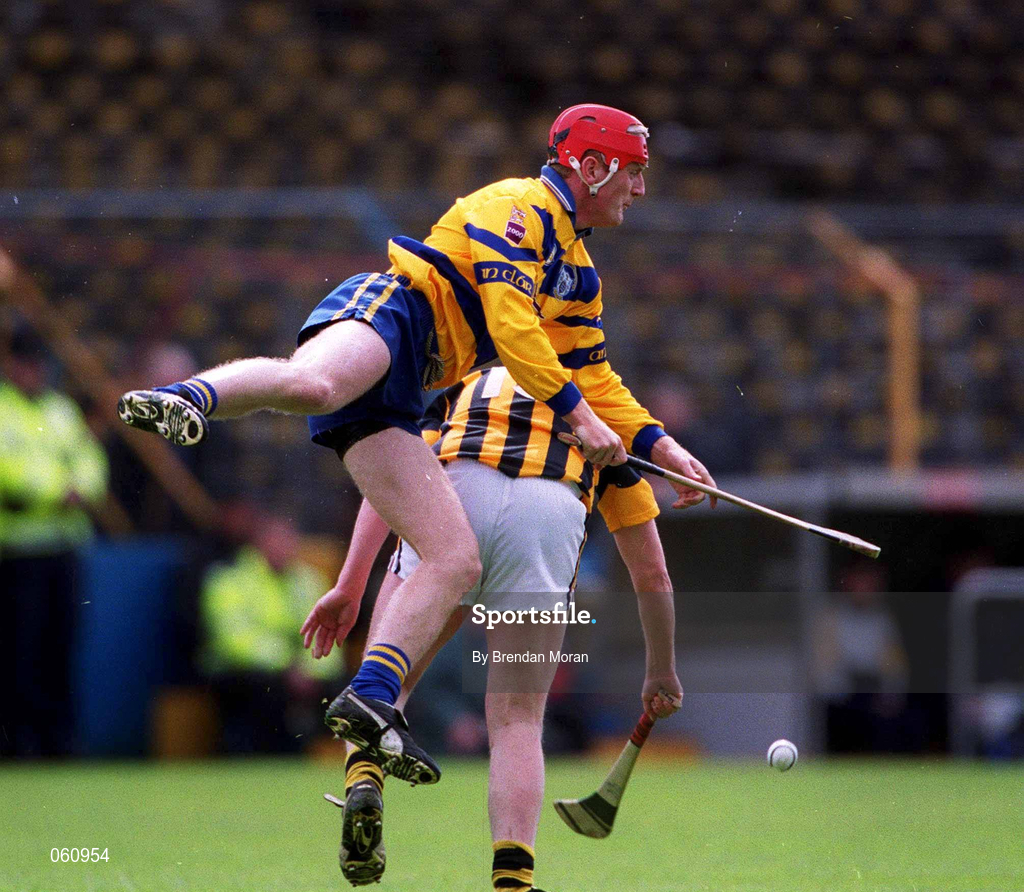 29 April 2001; Brian Lohan of Clare in action against Tom Drennan of Kilkenny during the Allianz GAA National Hurling League Division 1 Semi-Final match between Clare and Kilenny at Semple Stadium in Thurles, Tipperary. Photo by Brendan Moran/Sportsfile