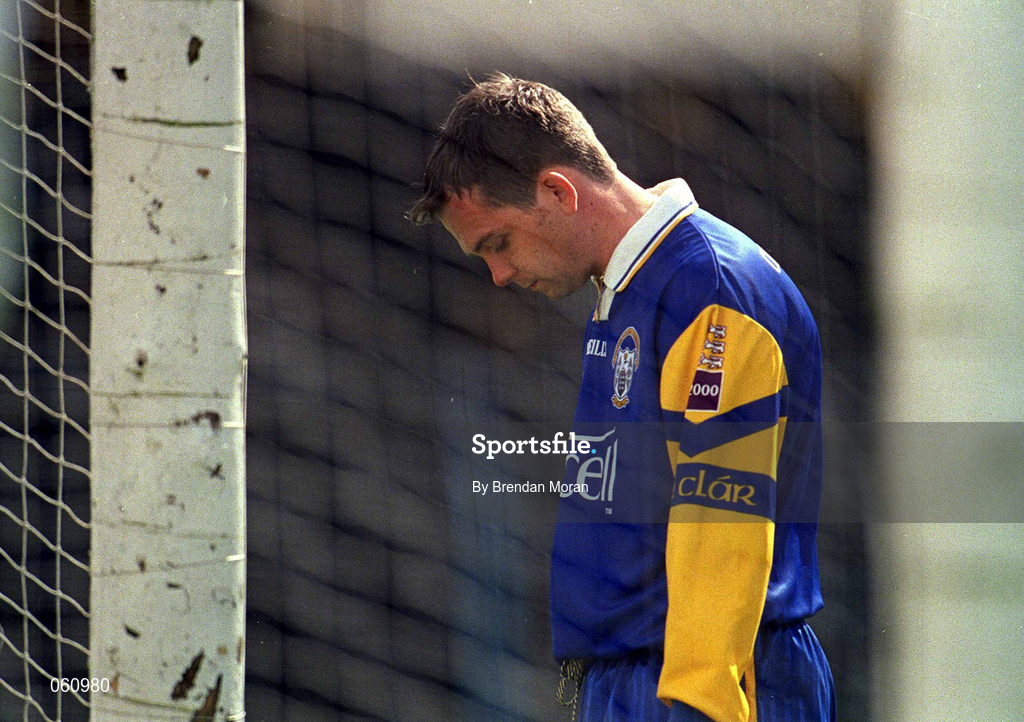 29 April 2001; David Fitzgerald of Clare during the Allianz GAA National Hurling League Division 1 Semi-Final match between Clare and Kilenny at Semple Stadium in Thurles, Tipperary. Photo by Brendan Moran/SportsfileE