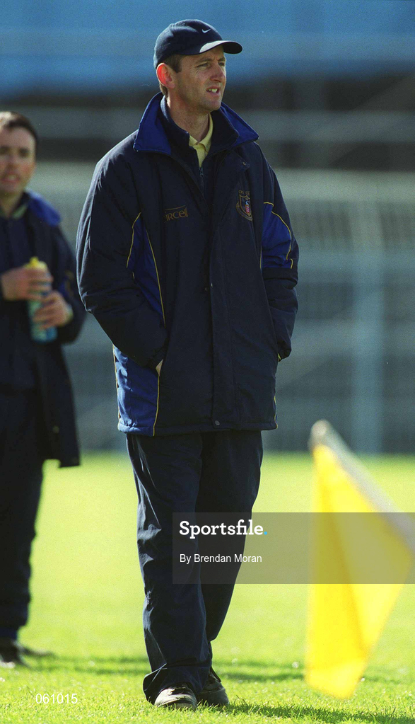 29 April 2001; Clare manager Cyril Lyons during the Allianz GAA National Hurling League Division 1 Semi-Final match between Clare and Kilenny at Semple Stadium in Thurles, Tipperary. Photo by Brendan Moran/Sportsfile