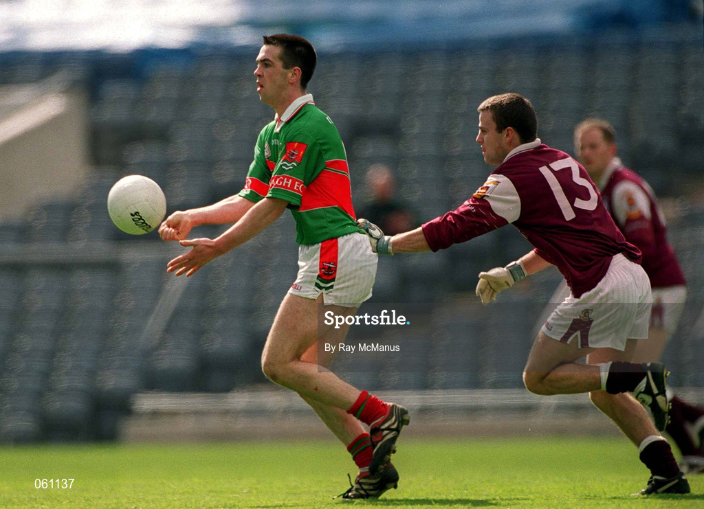 29 April 2001; Alan Roche of Mayo in action against Derek Savage of Galway during the Allianz GAA National Football League Division 1 Final match betweem Mayo and Galway at Croke Park in Dublin. Photo by Ray McManus/Sportsfile
