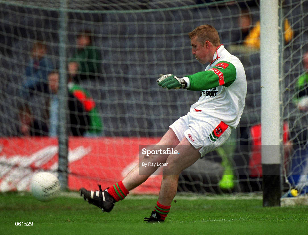 29 April 2001; Mayo goalkeeper Peter Burke takes a kick-out during the Allianz GAA National Football League Division 1 Final match between Mayo and Galway at Croke Park in Dublin. Photo by Ray Lohan/Sportsfile