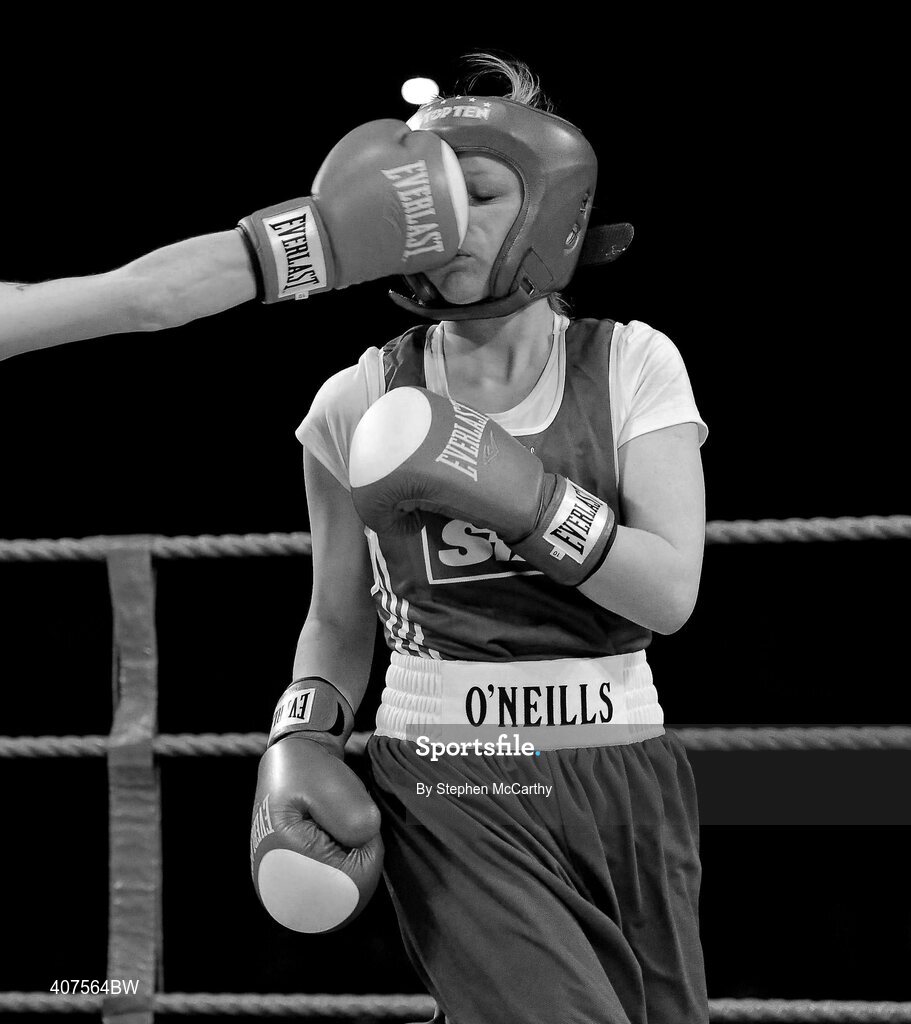 5 March 2010; Rebecca Meaney, Tolerton, during her women's elite 51kg final bout with Debbie Rogers, Bray. National Men's & Women's Elite National Championships 2010 Finals - Friday, National Stadium, Dublin. Picture credit: Stephen McCarthy / SPORTSFILE