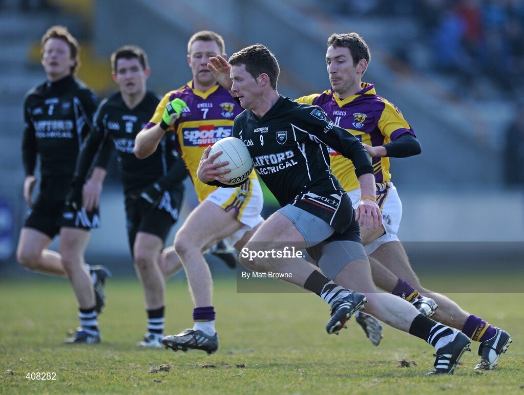 7 March 2010; Tony Taylor, Sligo, in action against Redmond Barry and Aindreas Doyle, Wexford. Allianz National Football League, Division 3, Round 3, Wexford v Sligo, Wexford Park, Wexford. Picture credit: Matt Browne / SPORTSFILE
