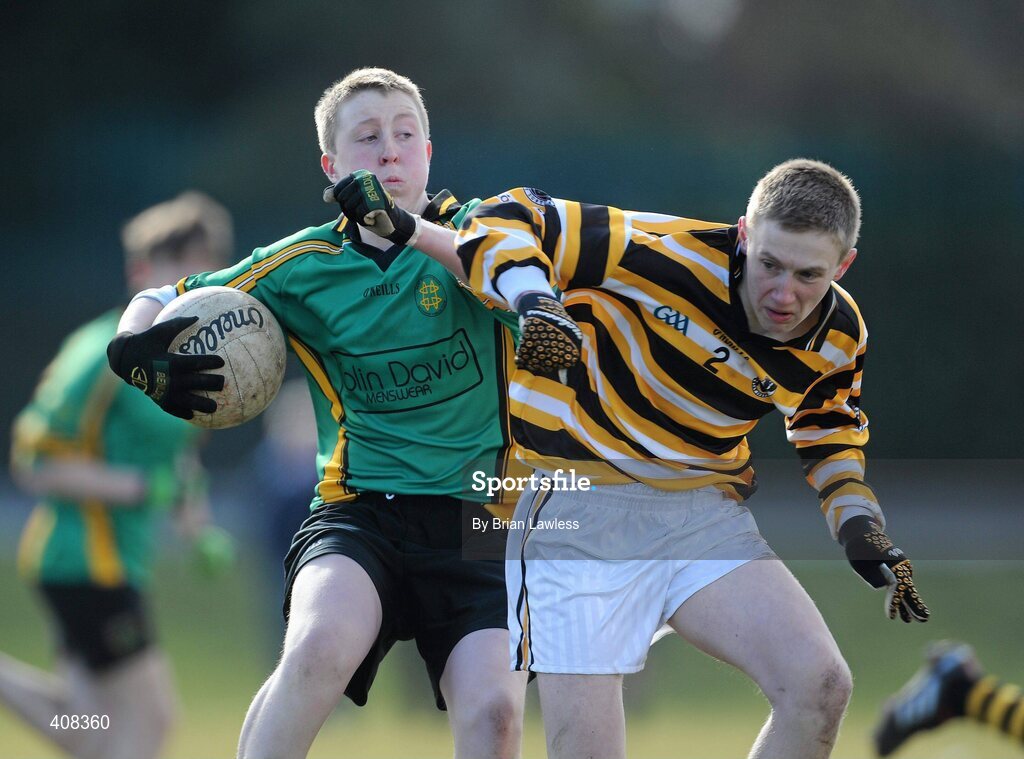 10 March 2010; Niall Hanley, St Benildus College, in action against Colm Ó Fainín, Colaiste Eoin. Dublin School Junior Football A Final, St Benildus College v Colaiste Eoin, UCD, Belfield, Dublin. Picture credit: Brian Lawless / SPORTSFILE