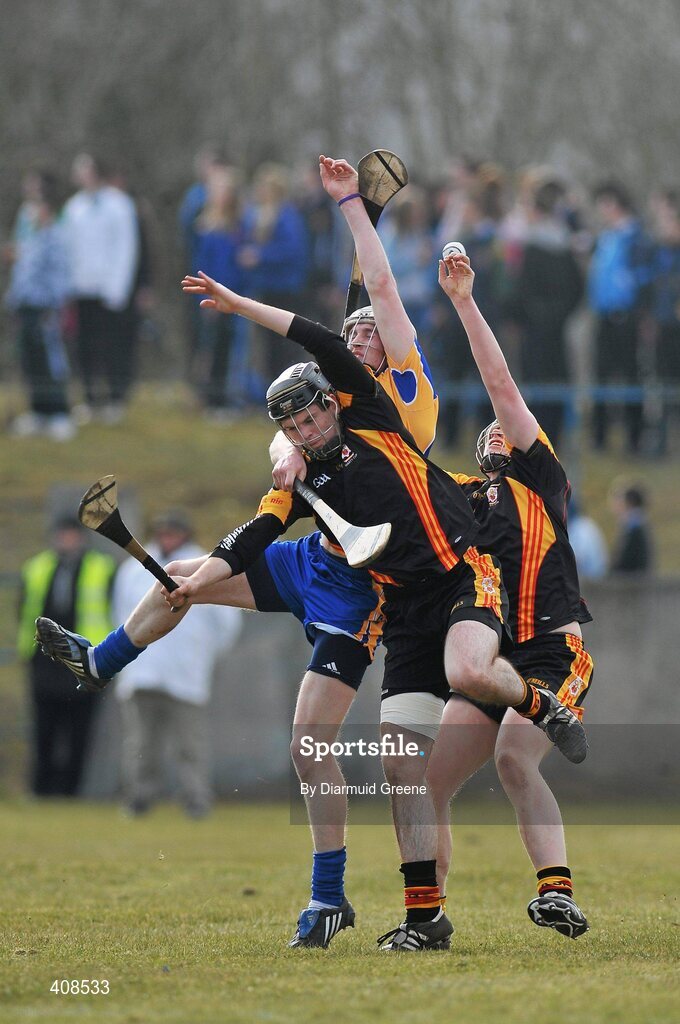 11 March 2010; Pat Ralph, left, and John Meagher, Thurles CBS, in action against Kevin Downes, Ard Scoil Ris. Harty Cup Final, 2nd Replay, Thurles CBS v Ard Scoil Ris, McDonagh Park, Nenagh, Co. Tipperary. Picture credit: Diarmuid Greene / SPORTSFILE