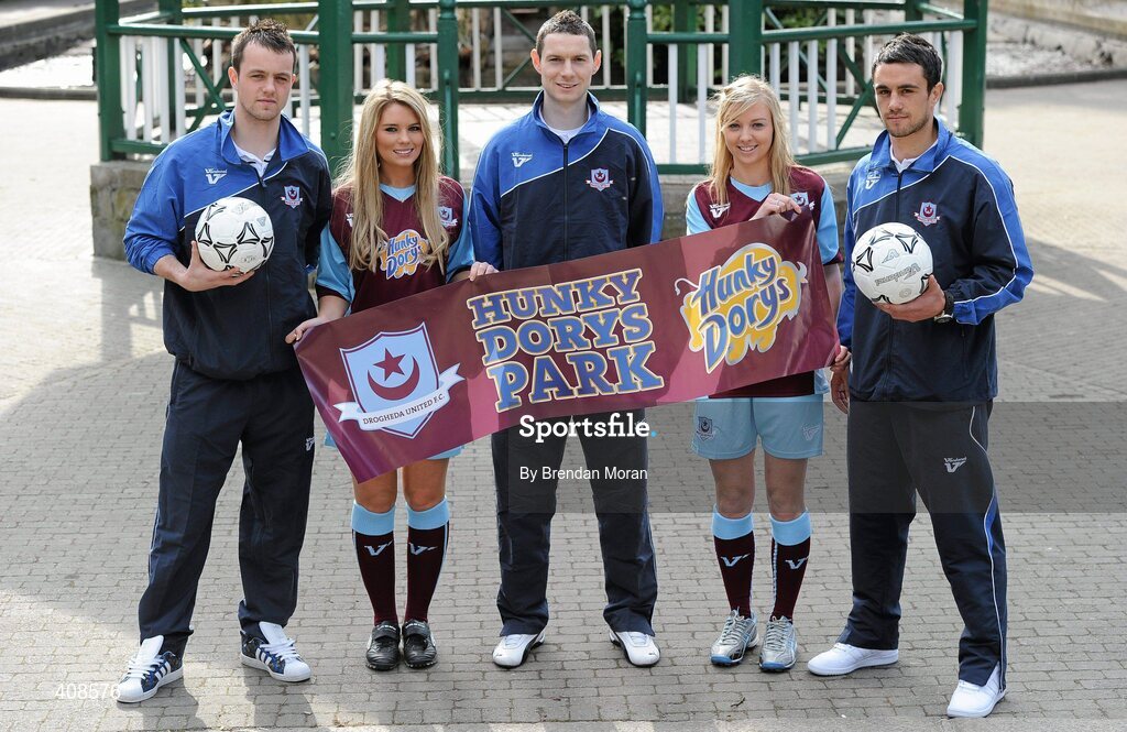 11 March 2010; Hunky Dorys and former League of Ireland champions Drogheda United have announced a major two year sponsorship deal, which will include United Park being renamed Hunky Dorys Park and the first and reserve teams will carry the Hunky Dory logo. At the announcement are models Claudia Martin, 2nd from left, and Laura Prendergast with players, from left, Paul Skinner, team captain Alan McNally and Jamie Duffy. Herbert Park Hotel, Ballsbridge, Dublin. Picture credit: Brendan Moran / SPORTSFILE