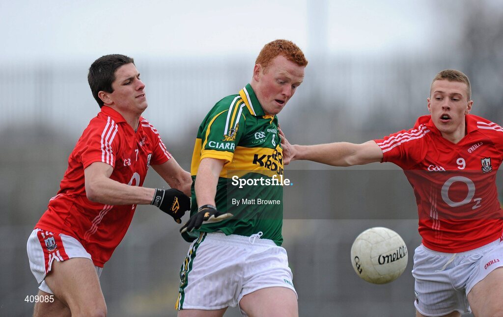 13 March 2010; Johnny Buckley, Kerry, in action against JP Murphy, left, and Eoin Keane, Cork. Cadbury Munster GAA Football Under 21 Quarter-Final, Kerry v Cork, Austin Stack Park, Tralee, Co. Kerry. Picture credit: Matt Browne / SPORTSFILE