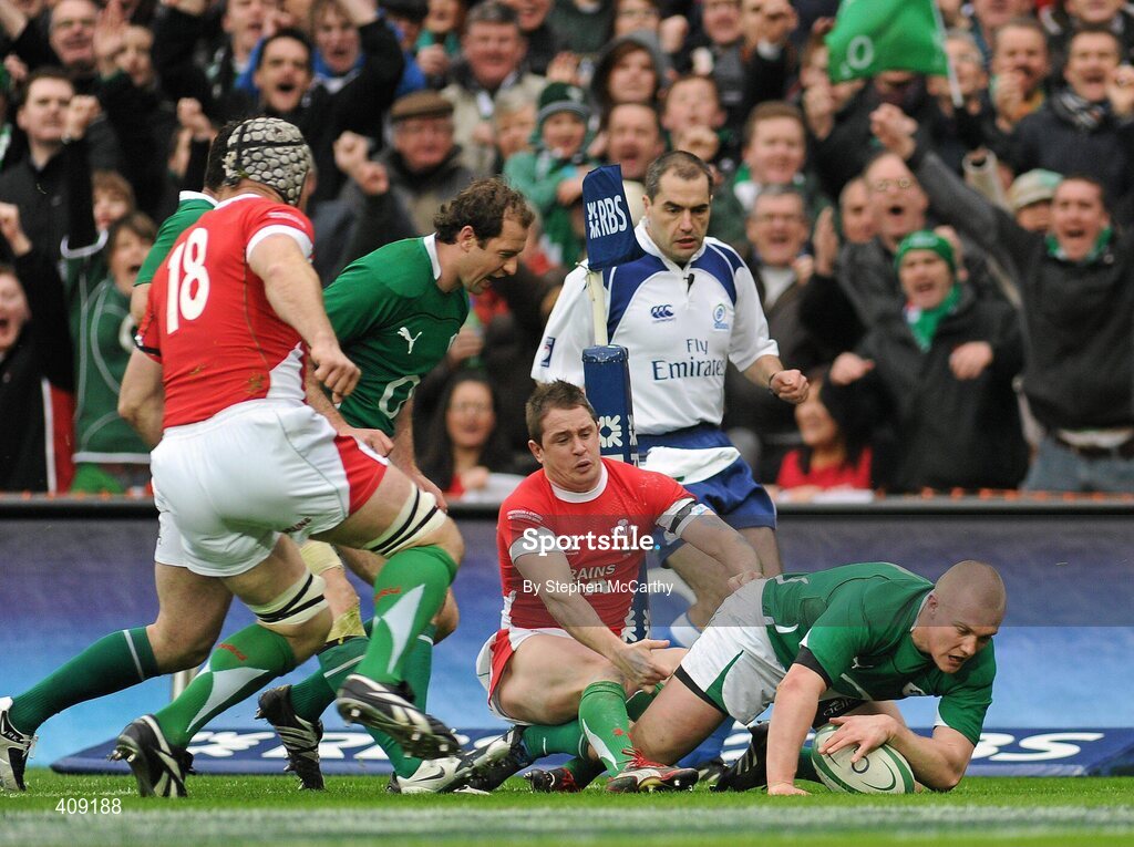 13 March 2010; Keith Earls, Ireland, goes over for his second, and his side's third try. RBS Six Nations Rugby Championship, Ireland v Wales, Croke Park, Dublin. Picture credit: Stephen McCarthy / SPORTSFILE