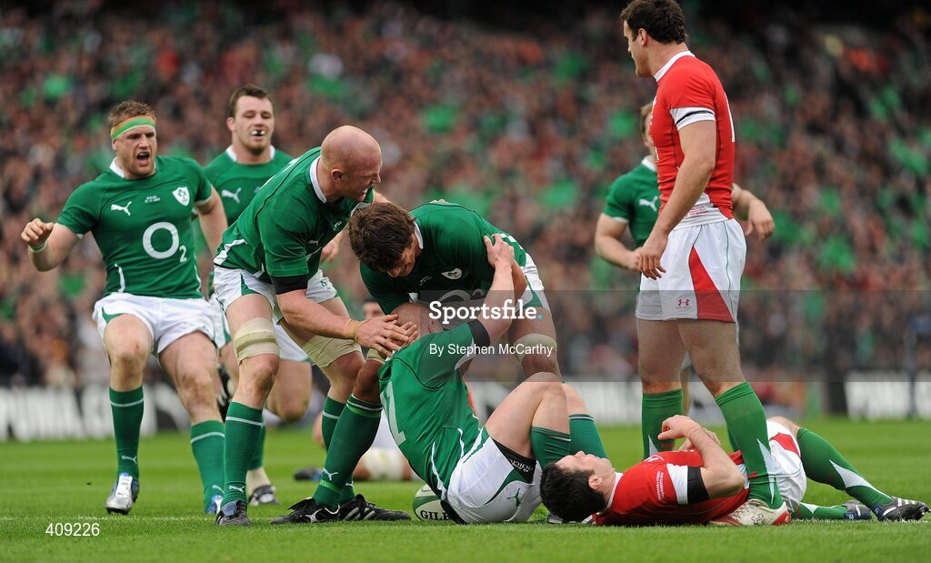 13 March 2010; Keith Earls, is congratulated by Paul O'Connell, left, and Donncha O'Callaghan after he scored his side's first try. RBS Six Nations Rugby Championship, Ireland v Wales, Croke Park, Dublin. Picture credit: Stephen McCarthy / SPORTSFILE