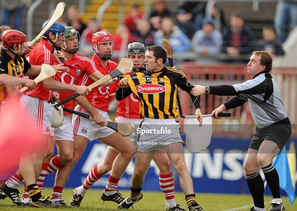 14 March 2010; Cork players Tom Kenny, Eoin Cadogan, Ronan Curran and Shane O'Neill get involved with Kilkenny's Michael Grace as linesman Michael Wadding attempts to intervene. Subsequently Michael Grace was shown a red card by referee Dickie Murphy. Allianz GAA Hurling National League, Division 1, Round 3, Cork v Kilkenny, Pairc Ui Chaoimh, Cork. Picture credit: Brendan Moran / SPORTSFILE