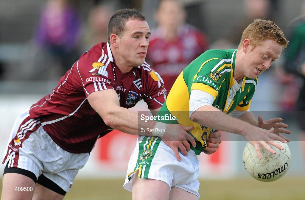 14 March 2010; Colm Cooper, Kerry, in action against Damien Burke, Galway. Allianz GAA Football National League, Division 1, Round 4, Galway v Kerry, Pearse Stadium, Galway. Picture credit: Ray Ryan / SPORTSFILE