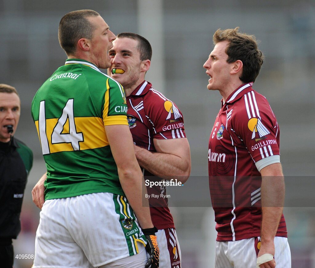 14 March 2010; Kieran Donaghy, Kerry, stands his ground agaist David Reilly and Diarmuid Blake, Galway. Allianz GAA Football National League, Division 1, Round 4, Galway v Kerry, Pearse Stadium, Galway. Picture credit: Ray Ryan / SPORTSFILE