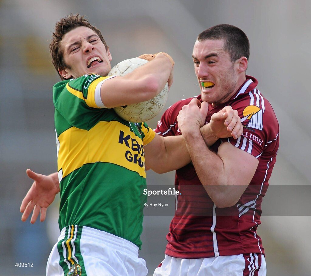 14 March 2010; David Moran, Kerry, in action against David Reilly, Galway. Allianz GAA Football National League, Division 1, Round 4, Galway v Kerry, Pearse Stadium, Galway. Picture credit: Ray Ryan / SPORTSFILE