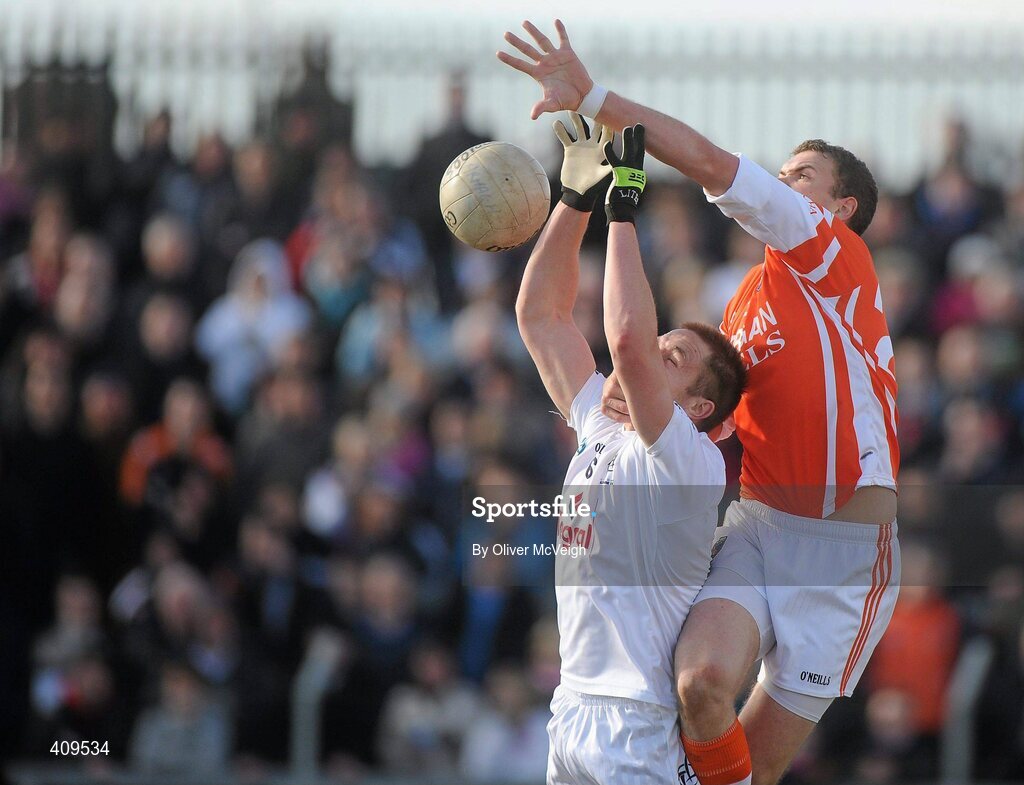 14 March 2010; Gareth Swift, Armagh, in action against Mark Scanlon, Kildare. Allianz GAA Football National League, Division 2, Round 4, Armagh v Kildare, St Oliver Plunkett Park, Crossmaglen, Co. Armagh. Picture credit: Oliver McVeigh / SPORTSFILE
