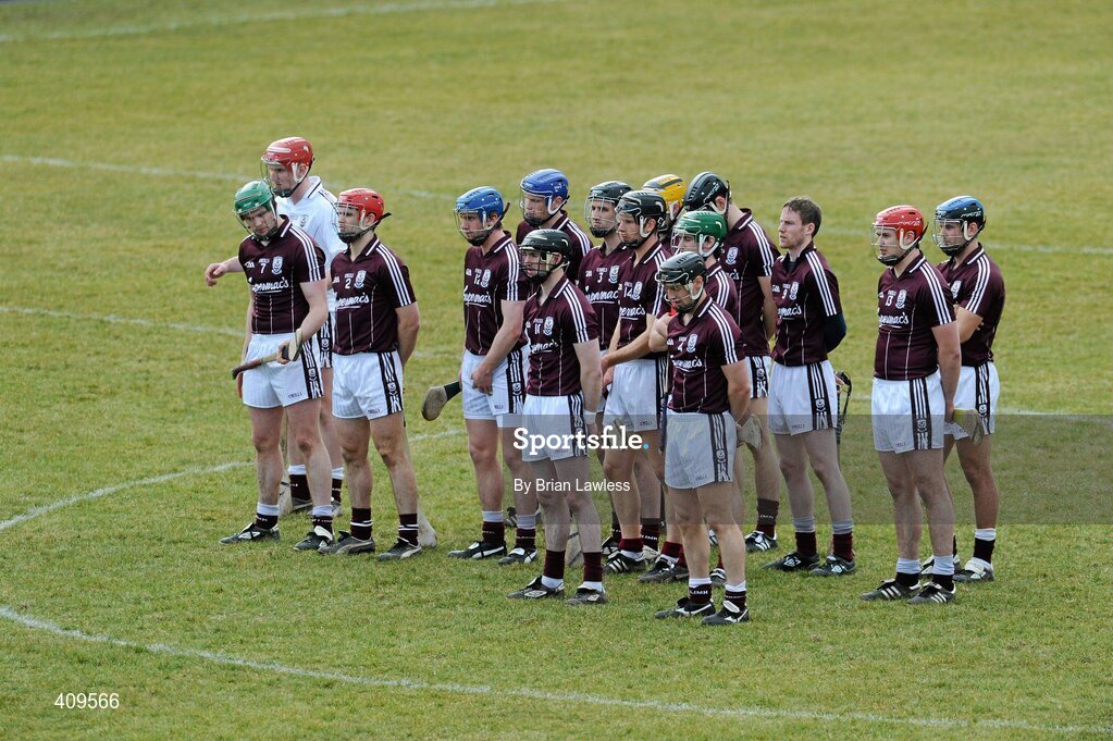 14 March 2010; The Galway team stand for a minute silence before the match. Allianz GAA Hurling National League, Division 1, Round 3, Tipperary v Galway, Semple Stadium, Thurles, Co. Tipperary. Picture credit: Brian Lawless / SPORTSFILE